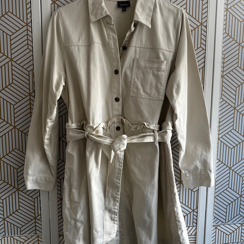 Who What Wear Cream Dress with Classic Collar and Belt